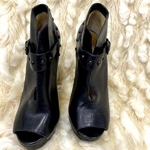 Michael Kors Black leather booties size 9